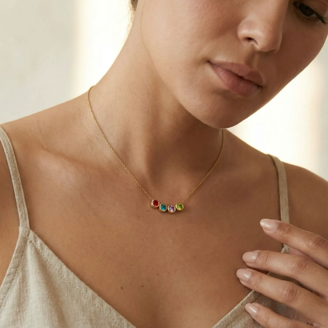 Collier personnalisé avec pierres de naissance