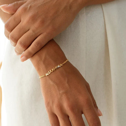 Personalisiertes Armband mit Namen